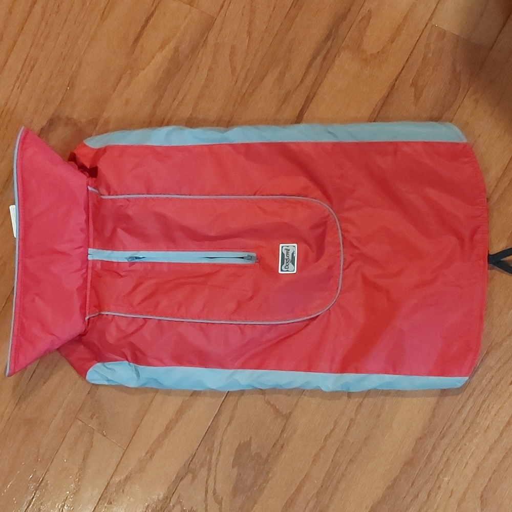 Pet Coat Size M 16in closed